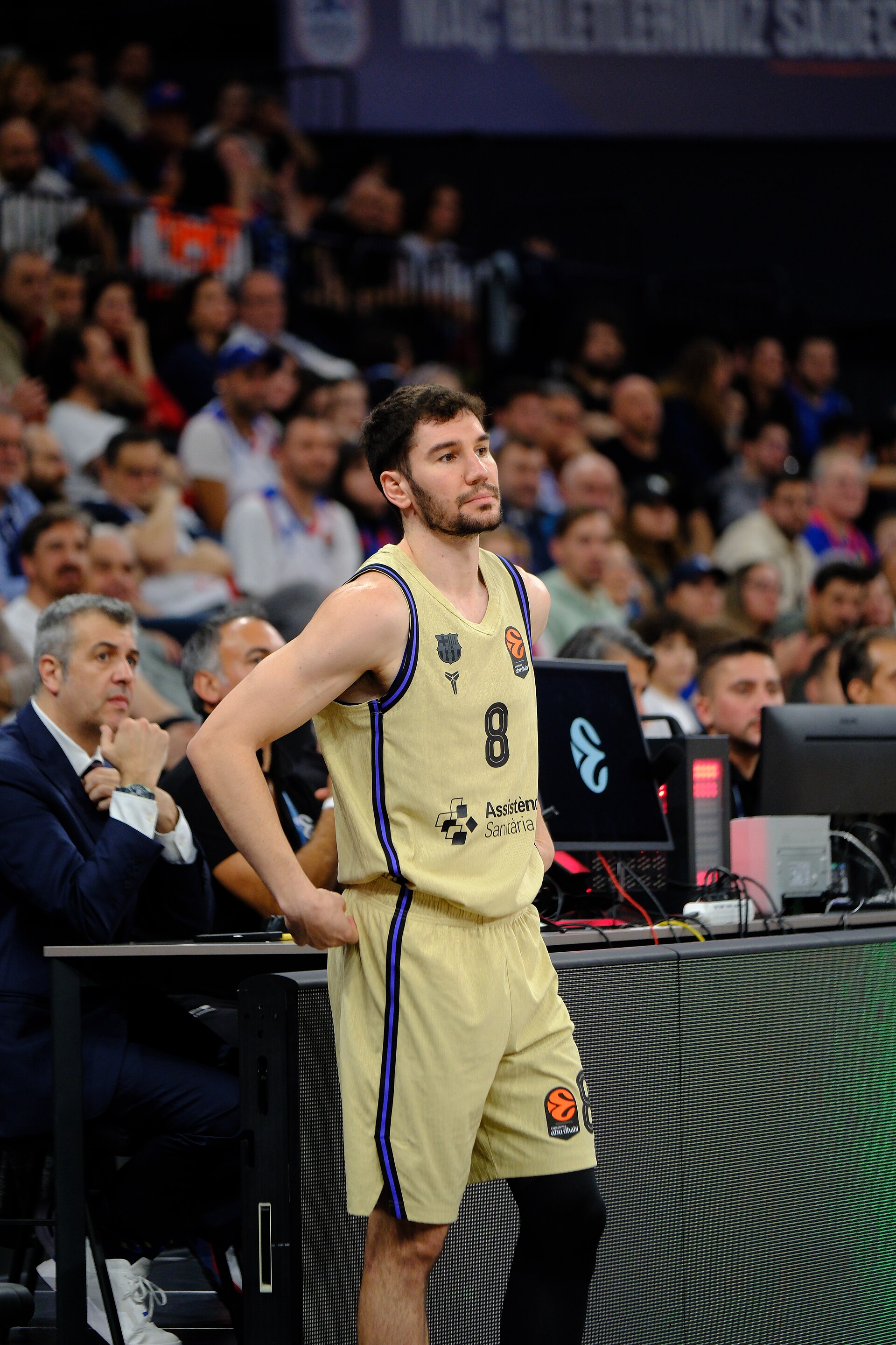 Darío Brizuela 8 FC Barcelona (basketball) Euroleague 20251120