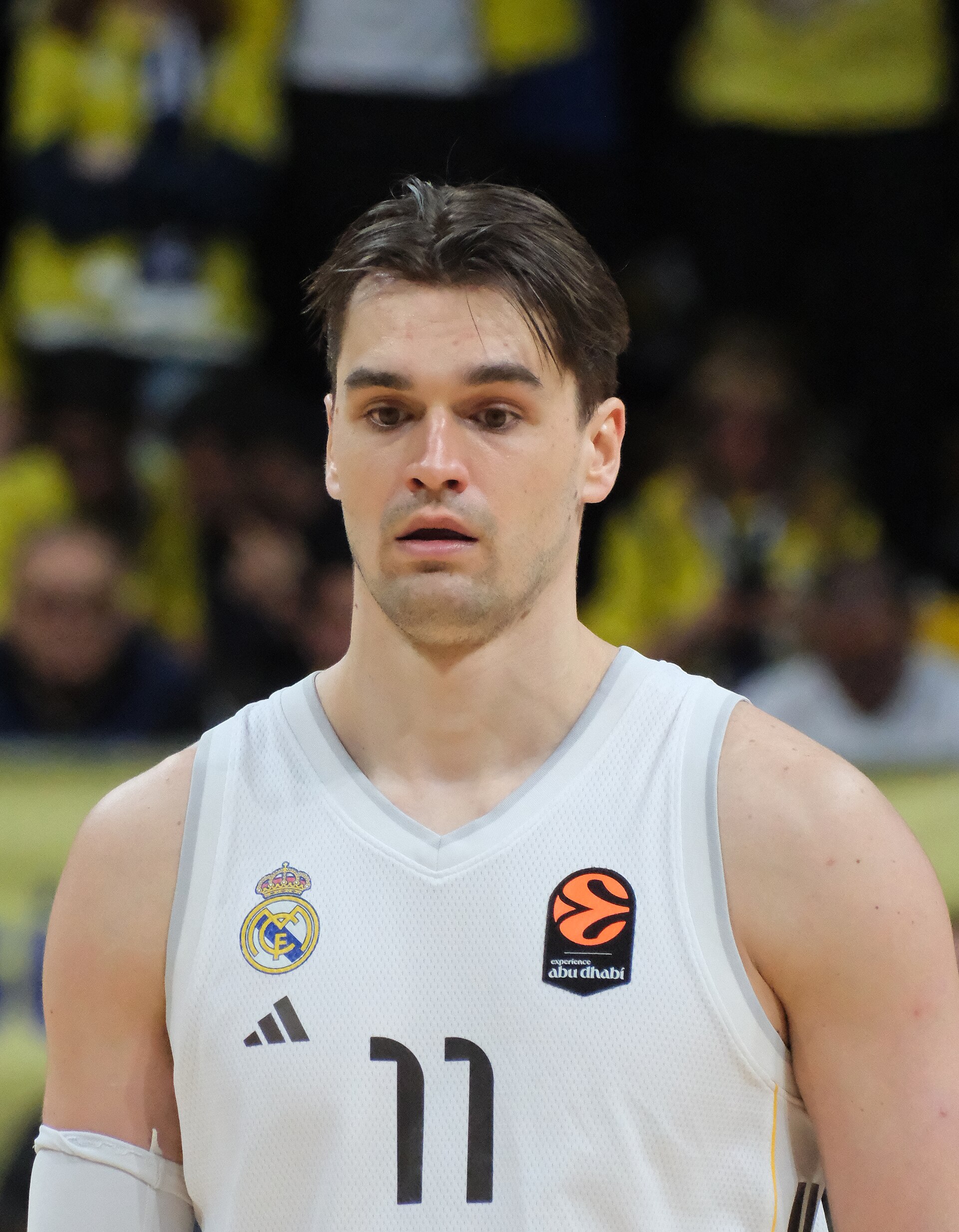 Mario Hezonja 11 Real Madrid Baloncesto Euroleague 20260409