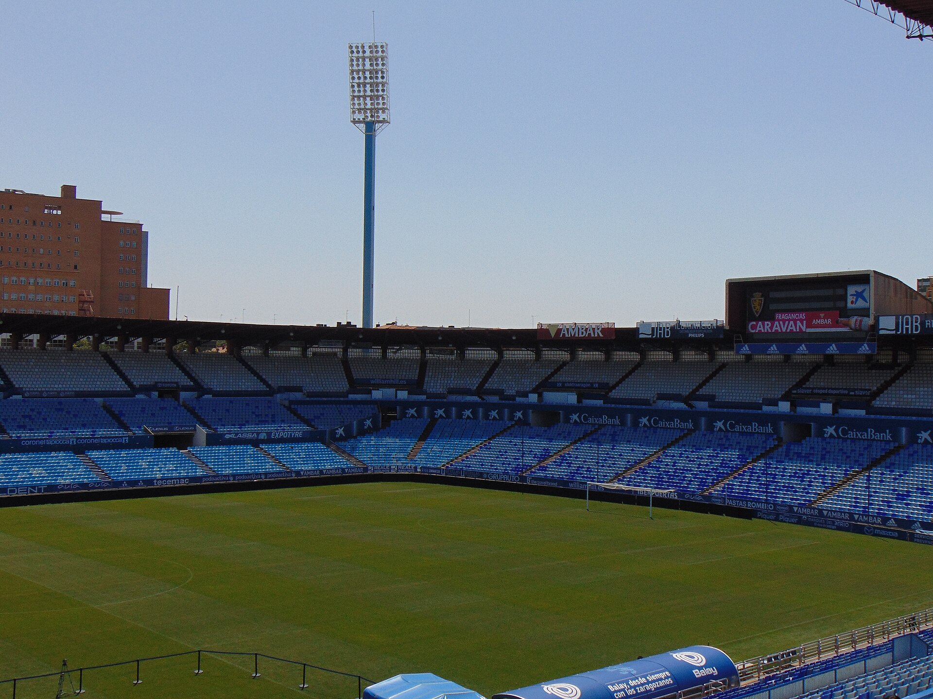 Grada Sur del estadio municipal de La Romareda (Zaragoza).